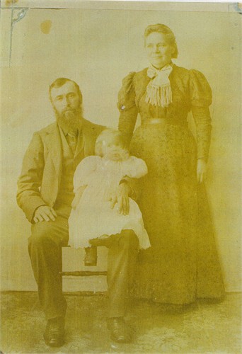 Susannah Crumley Simmons and Jasper Simmons